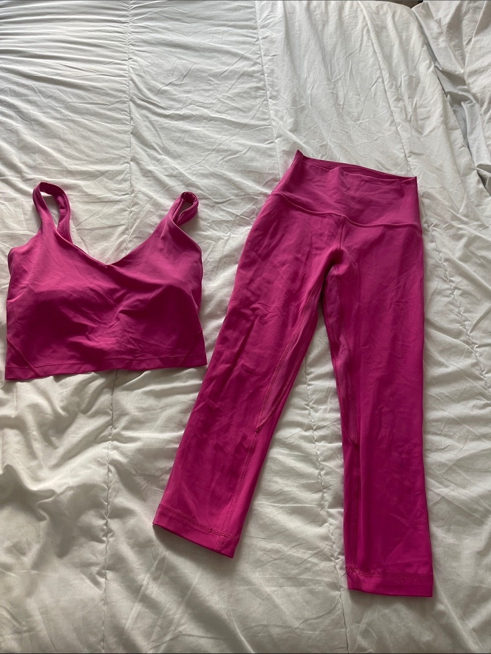 LULULEMON High-Waist Pink Capri Leggings and Crop Tank align size 4